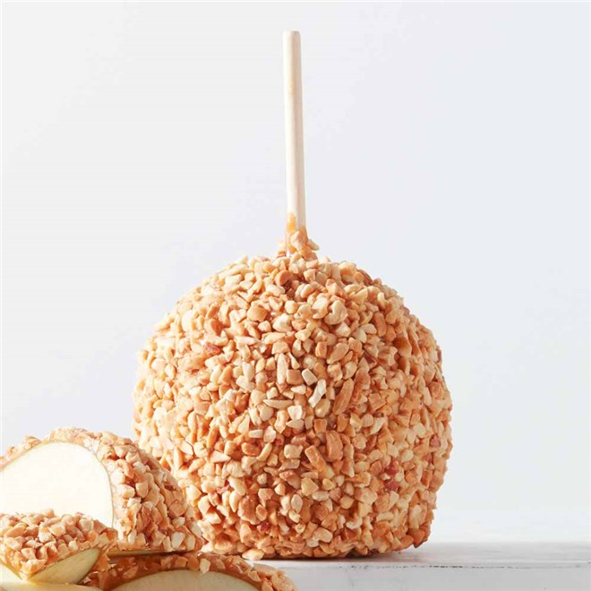 gourmet-peanut-caramel-apple